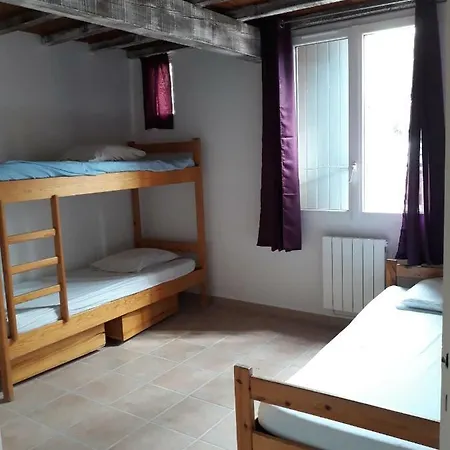 Auberge de jeunesse D'etape Le Tres Estelles Escaro